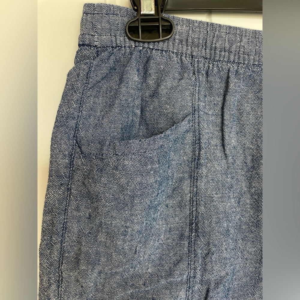 Old Navy Linen Denim Shorts - Picture 7 of 8